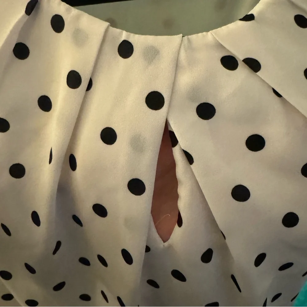Express dress - key hole cut out - off white with black polka dots - size 6 - Picture 4 of 4